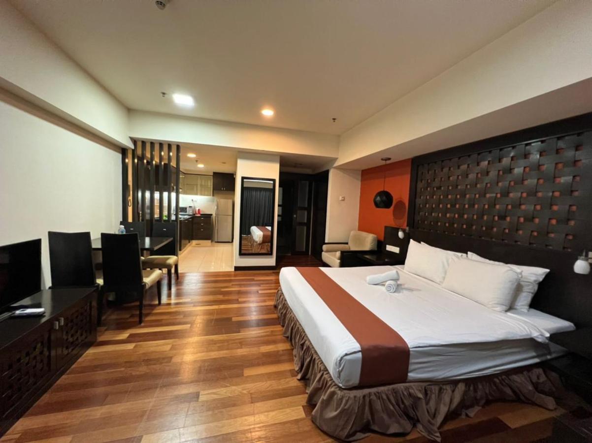 פטלין ג'איה Raintree Resort Suites מראה חיצוני תמונה