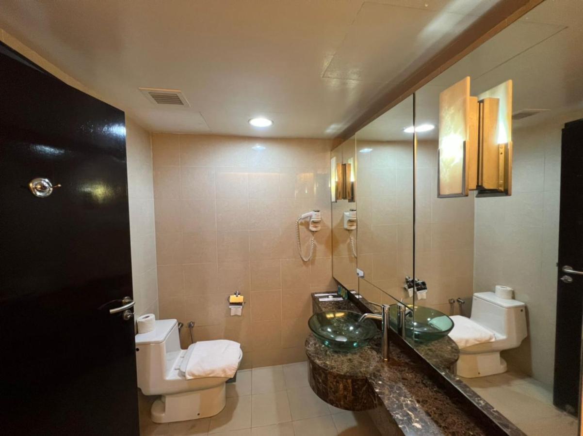 פטלין ג'איה Raintree Resort Suites מראה חיצוני תמונה