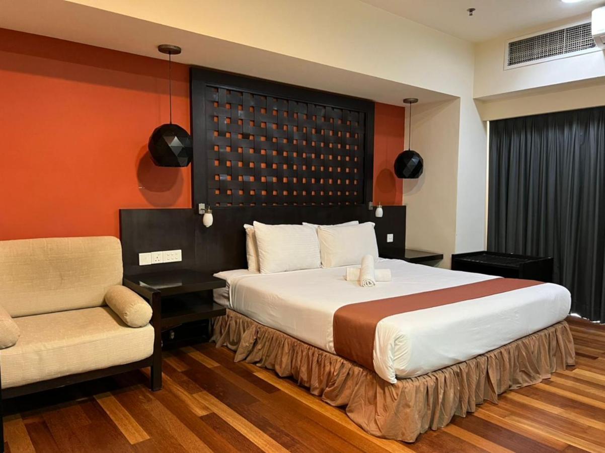 פטלין ג'איה Raintree Resort Suites מראה חיצוני תמונה