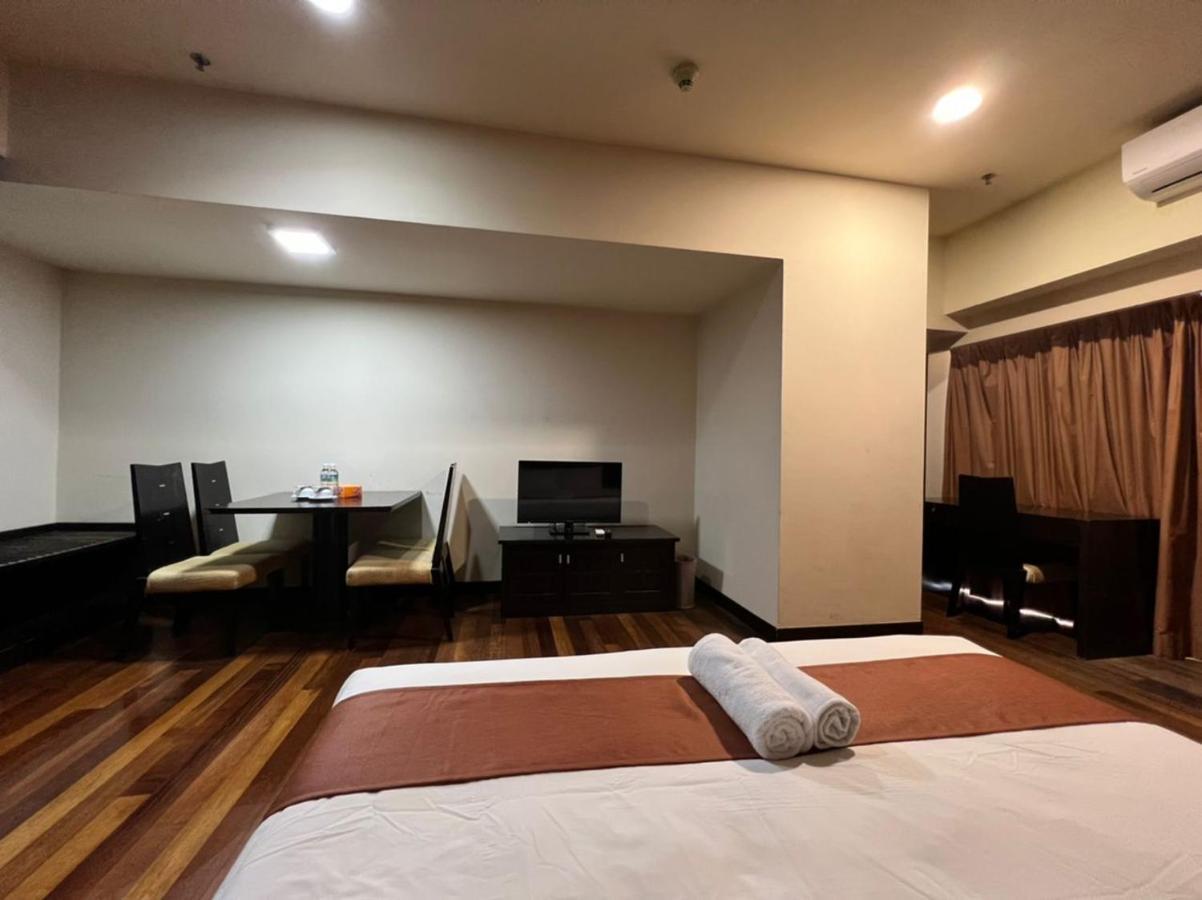 פטלין ג'איה Raintree Resort Suites מראה חיצוני תמונה