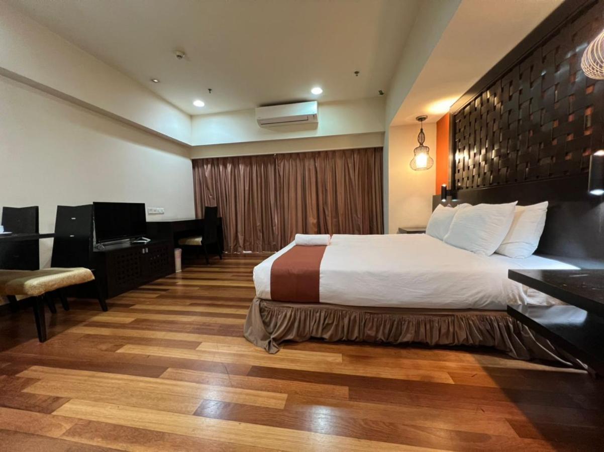 פטלין ג'איה Raintree Resort Suites מראה חיצוני תמונה