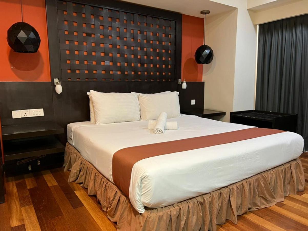 פטלין ג'איה Raintree Resort Suites מראה חיצוני תמונה