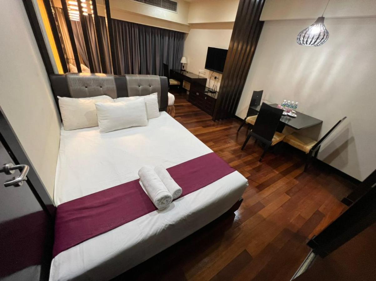 פטלין ג'איה Raintree Resort Suites מראה חיצוני תמונה